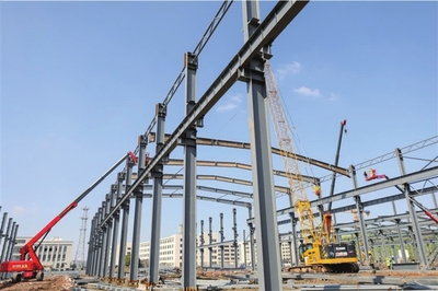 重點(diǎn)項(xiàng)目建設(shè)忙 建設(shè)工程施工正酣